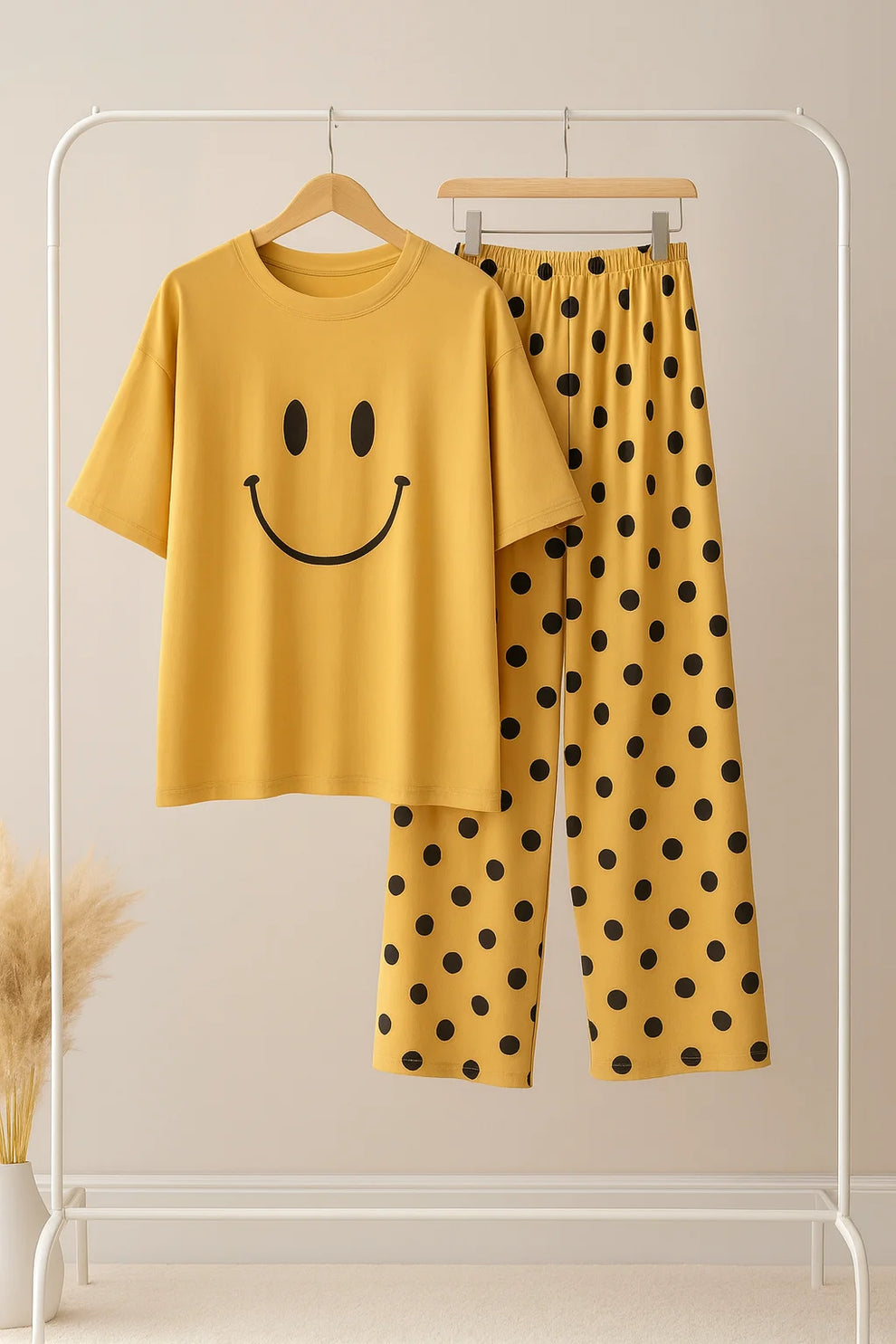YELLOW SMILE NIGHTWEAR