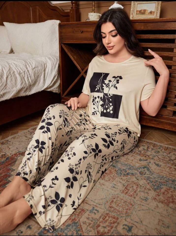 CREAM LEAVES PRINTED NIGHTWEAR